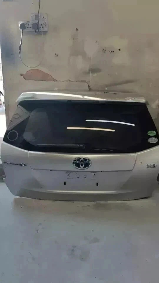 Toyota Prius Plus Breaking 2011-2022 All Parts - Image 7