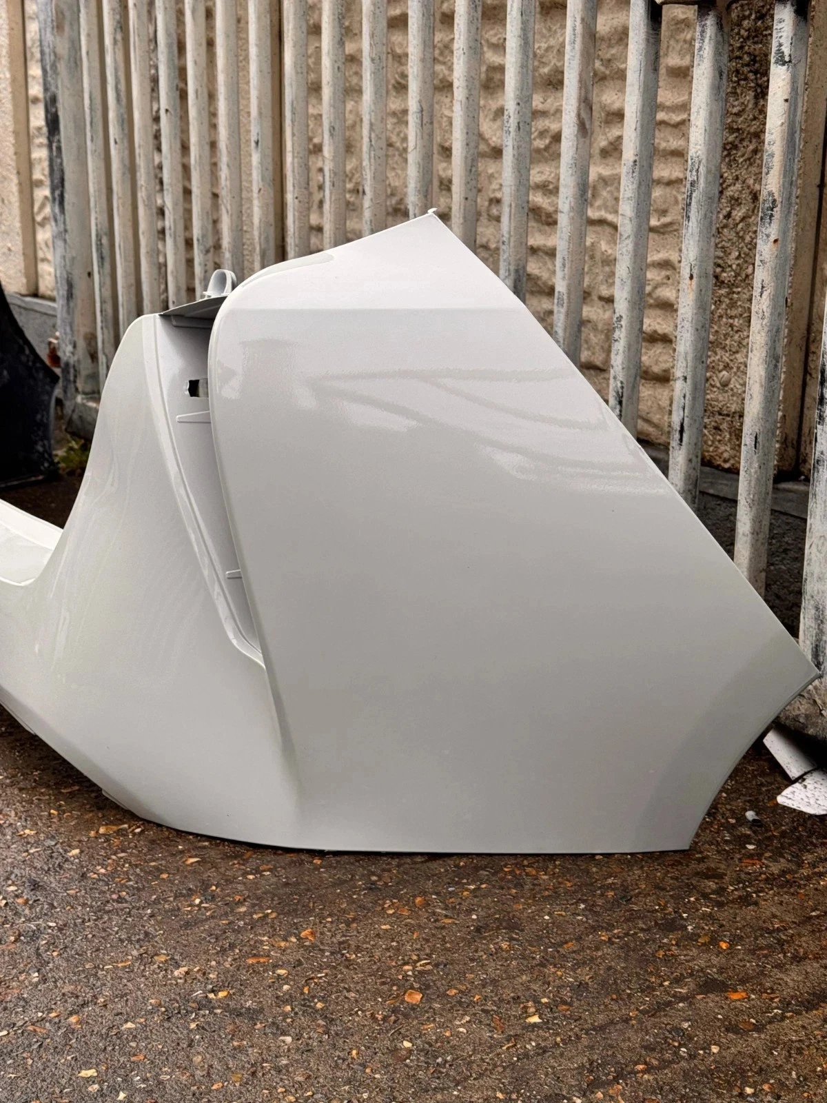 Toyota Prius 1.8L Hybrid 2016 - 2018 Rear Bumper Pearl White - Image 5