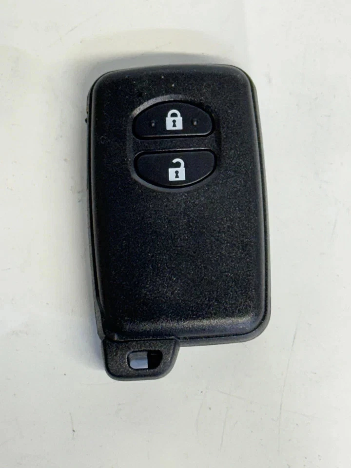 Toyota Prius 2009-2015 Remote Key Fob (Uk Model) Unlocked - Image 2